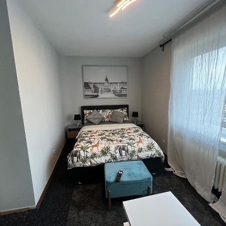 City Home คาร์ลสรูเฮอ ภายนอก รูปภาพ